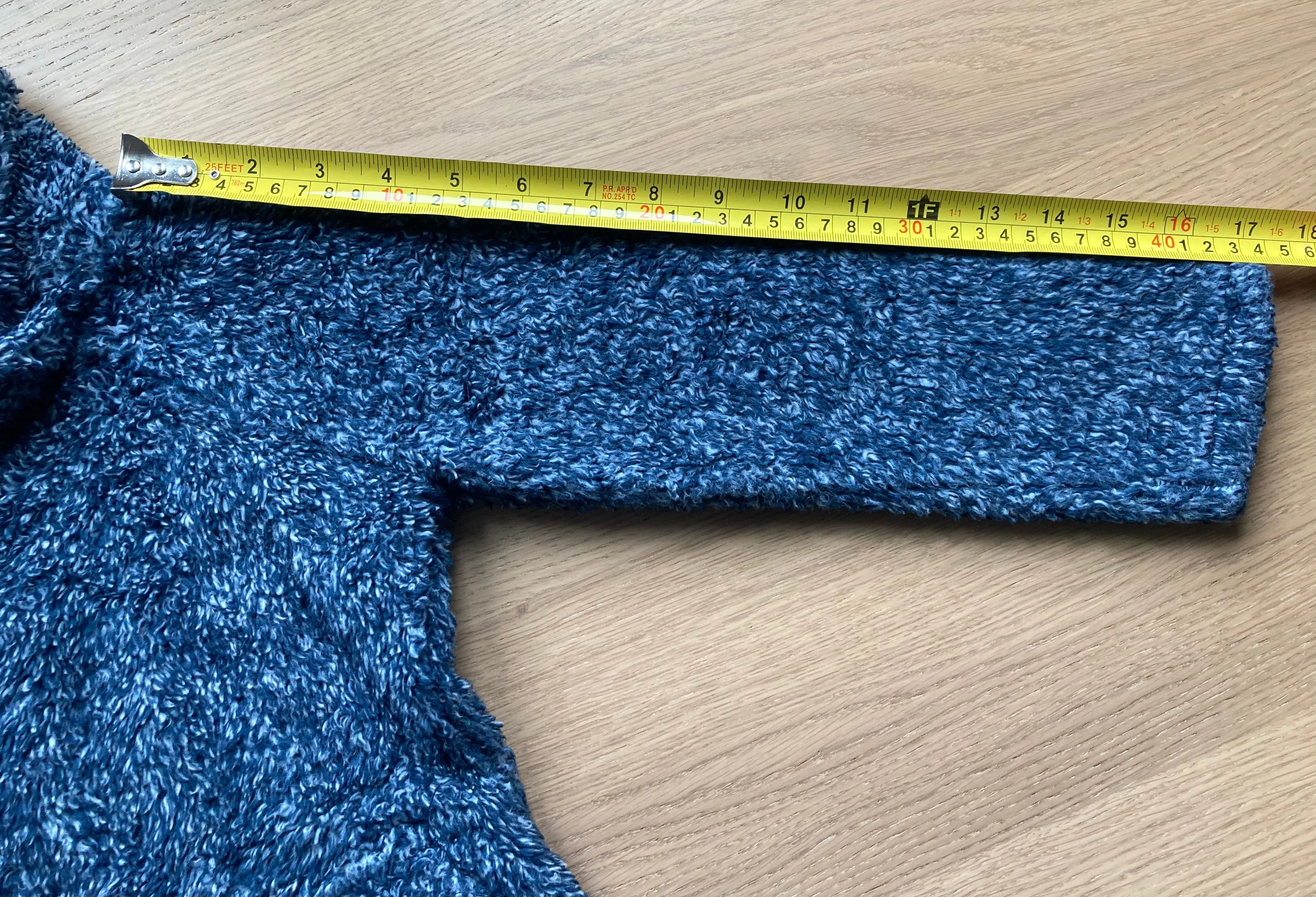 Fuzzy Navy Blue Sweater by O'Neill, Size 5-7, Kids 6/6X (extra small)