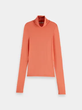 Long sleeved turtleneck