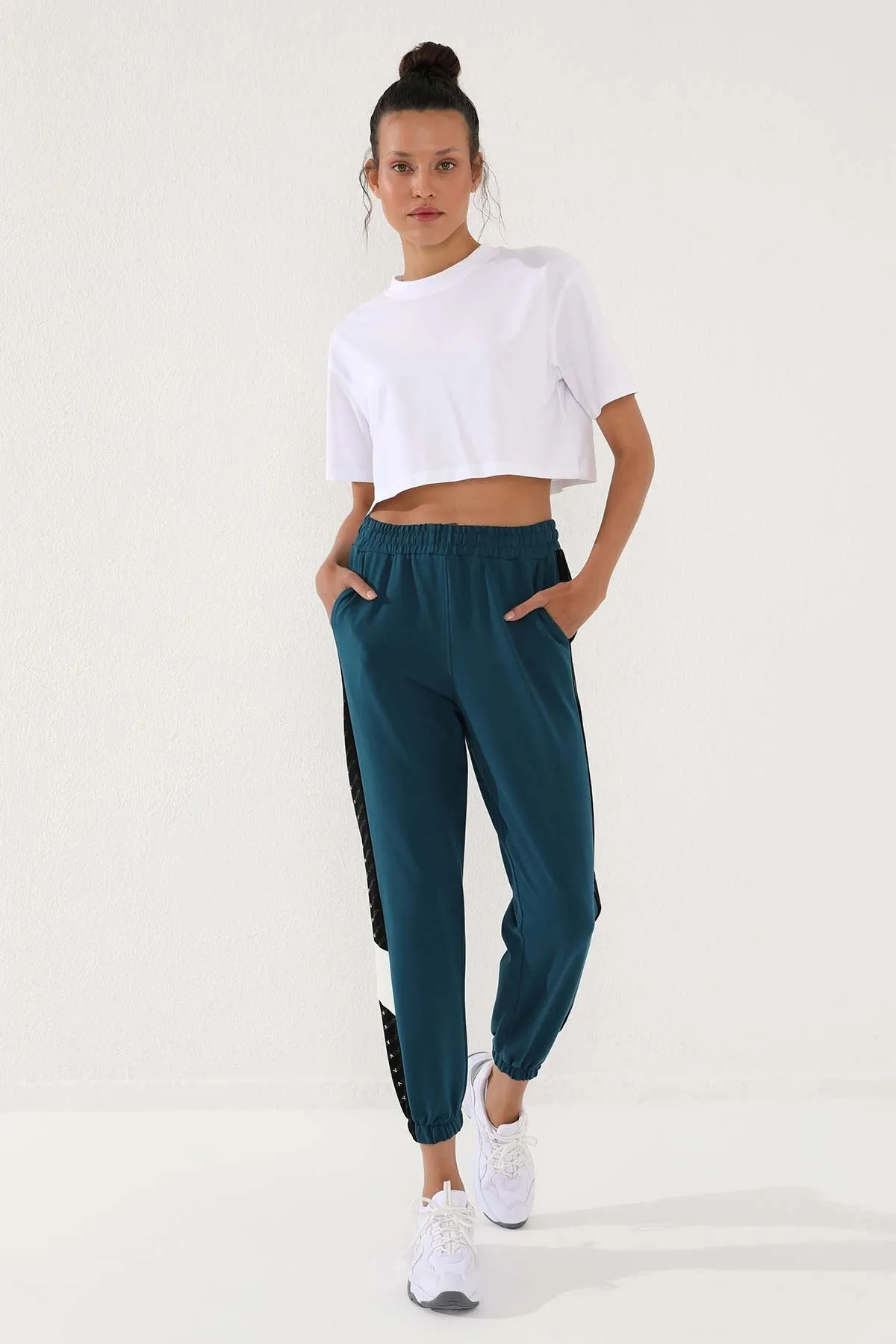 TMY Emerald Dotted Striped Detailed Jogger Comfortable Fit Elastic Cuff Women's Sweatpants - 94579 - Mafamude